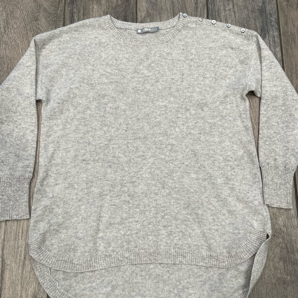 InCashmere Light Gray Women's Sweater - Picture 7 of 9